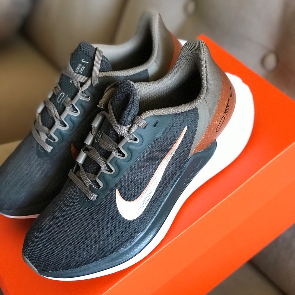 Nike Air Winflo 9